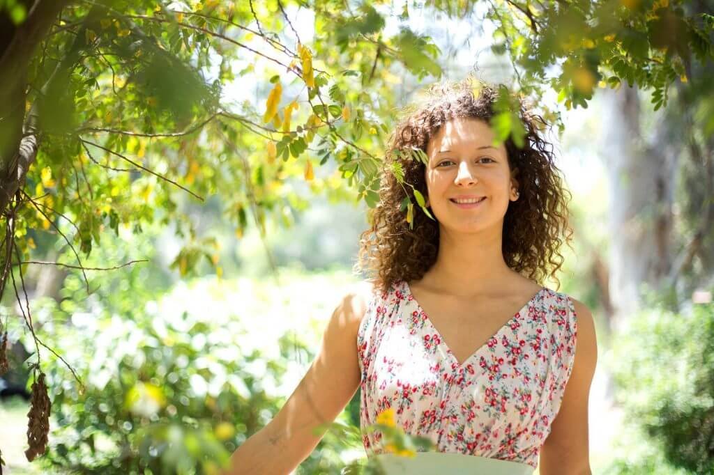 A Interesting Storie Of A Young Woman Enjoying Vegan Food